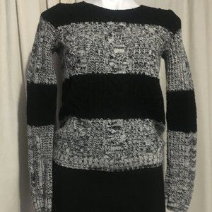 Gap Sweater Black & Gray Striped Size Small